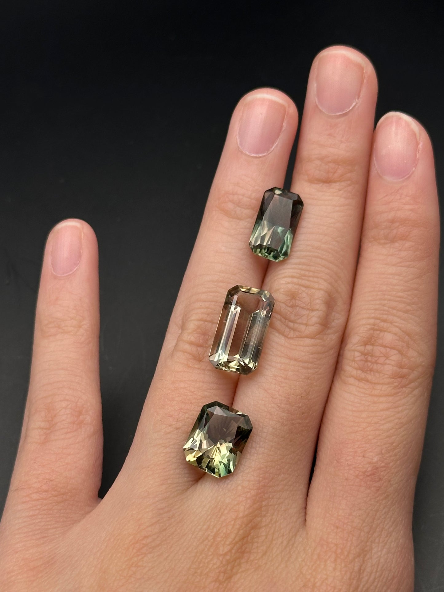 Oregon Sunstone (emerald cut) - 3.2 ct