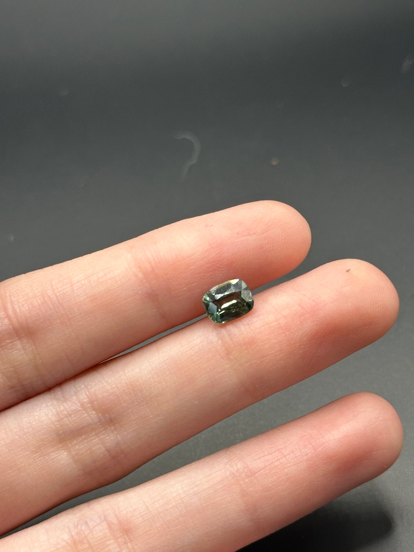 Bluish Green Sapphire 1.01 ct