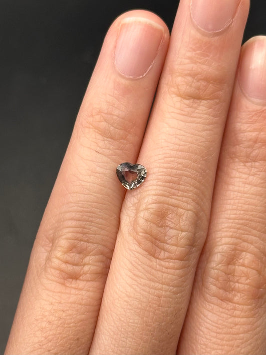 Yellowish Green (heart) - .51 ct