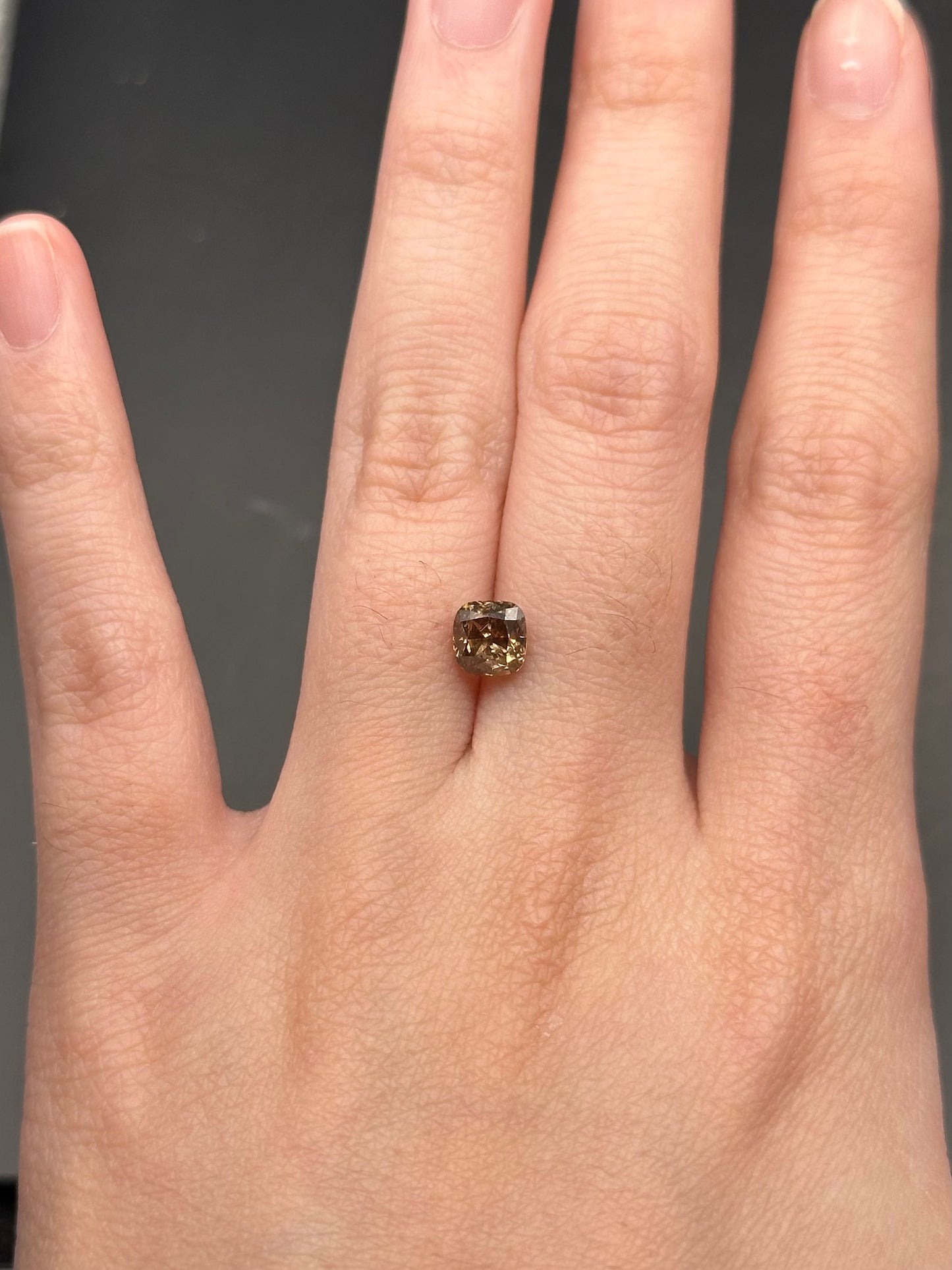brown diamond (cushion) - 1.1 ct