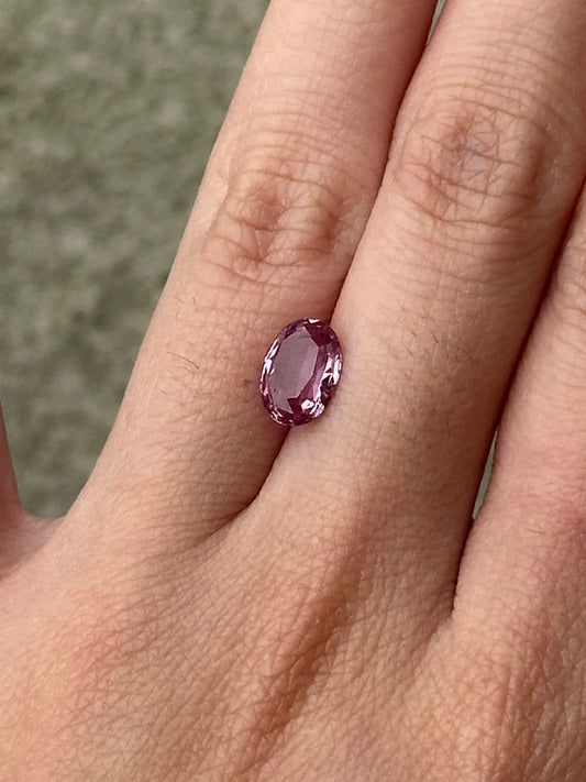 Pink Sapphire (oval) - 1.29 ct