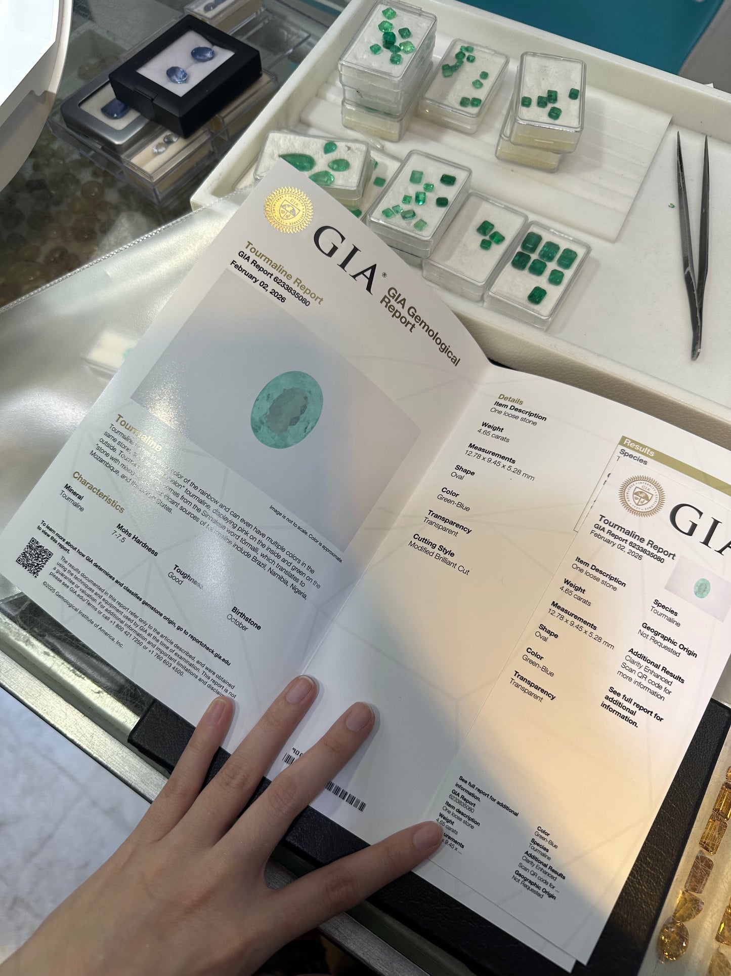 Paraiba Tourmaline (oval) - 6.45 ct  with GIA cert