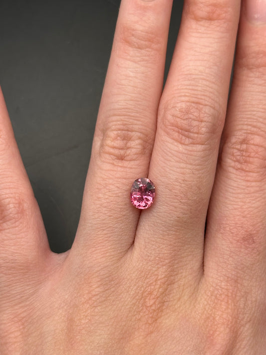 Pink Tourmaline (oval) - 1ct