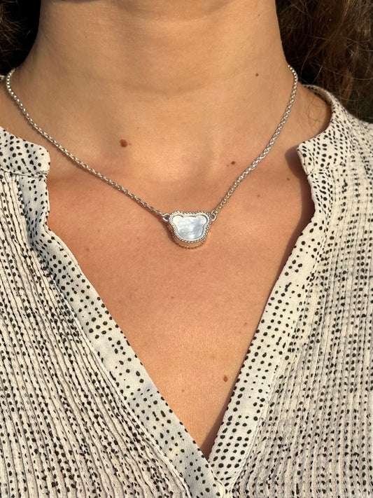 Bear Cleef Necklace - Mother of Pearl
