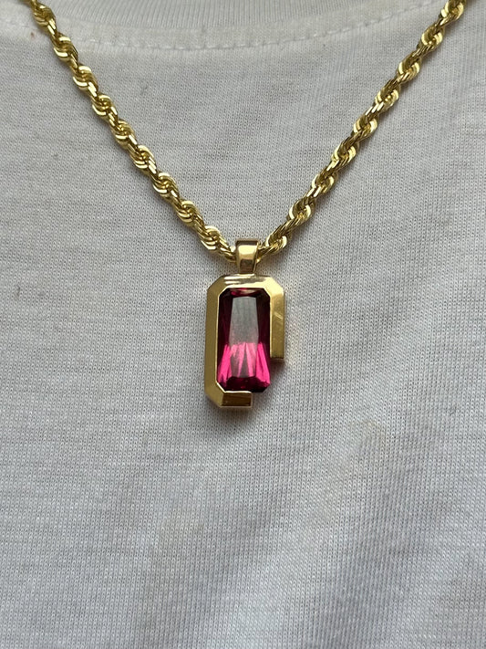 Alison Lin ‘I Love My Husband” Pendant