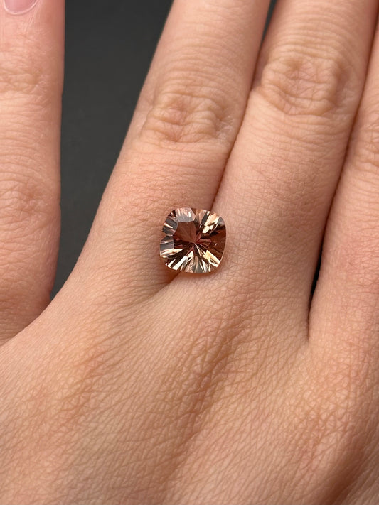 Oregon Sunstone (cushion) - 1.85 ct