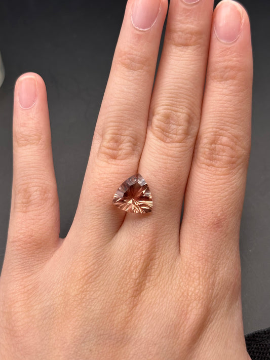 Oregon Sunstone (trillion) - 3.55 ct