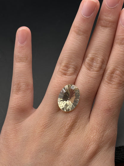 Oregon Sunstone (oval) - 7.55 ct