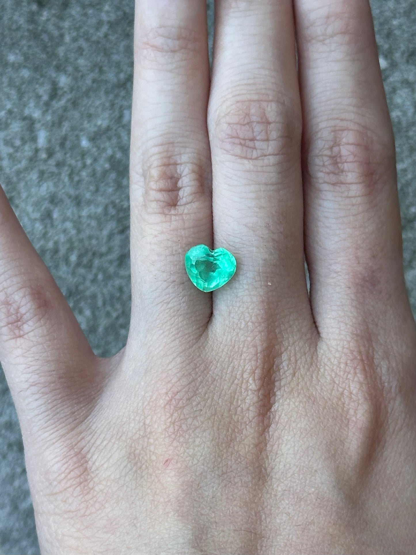 Colombian Emerald (heart) - 1.75 ct