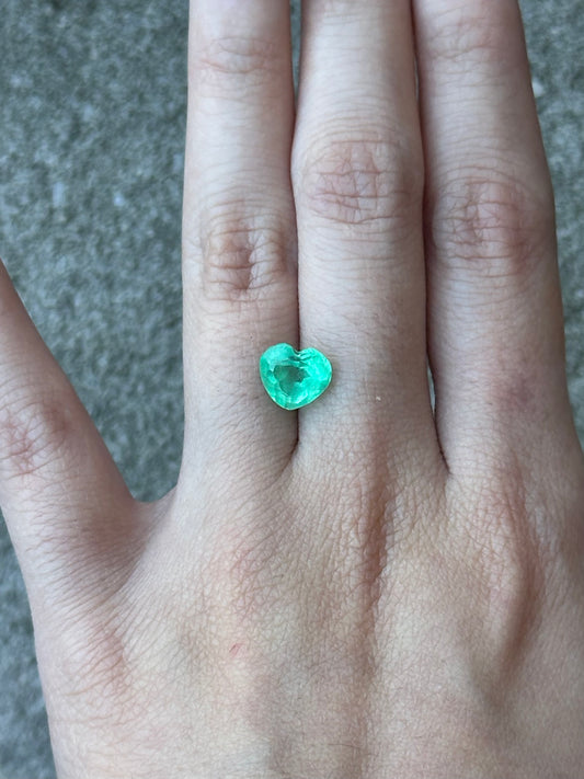 Colombian Emerald (heart) - 1.75 ct