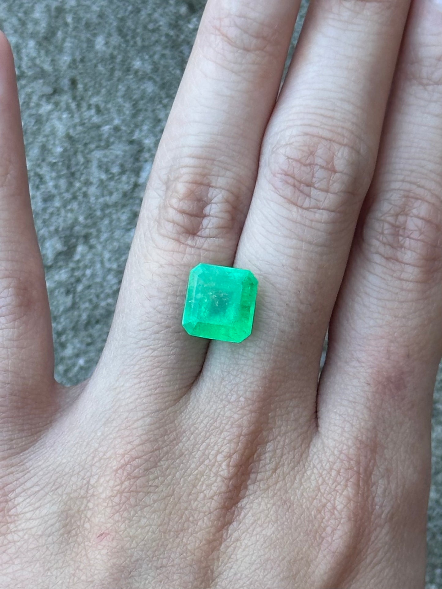 Colombian Emerald (emerald cut) - 4.04 ct