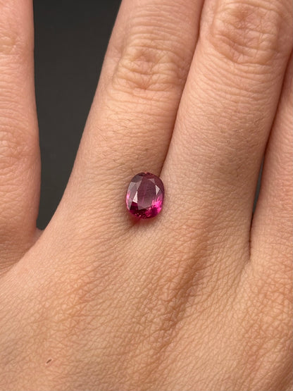 Ruby (oval) - 1.11 ct