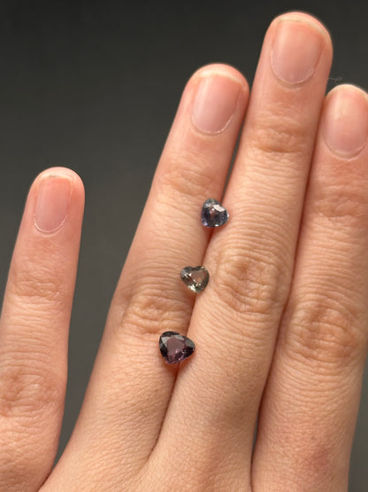 Blue Sapphire (heart) - .6