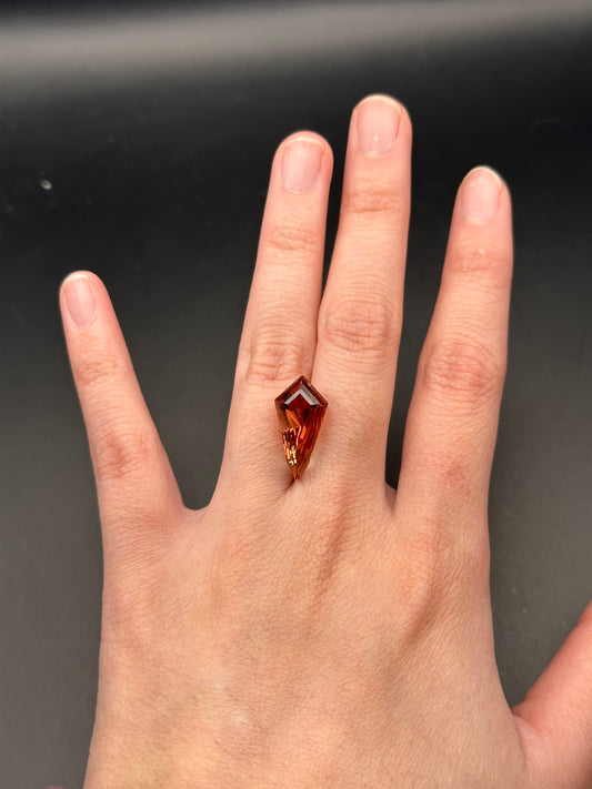 Oregon Sunstone (kite) -6.75 ct