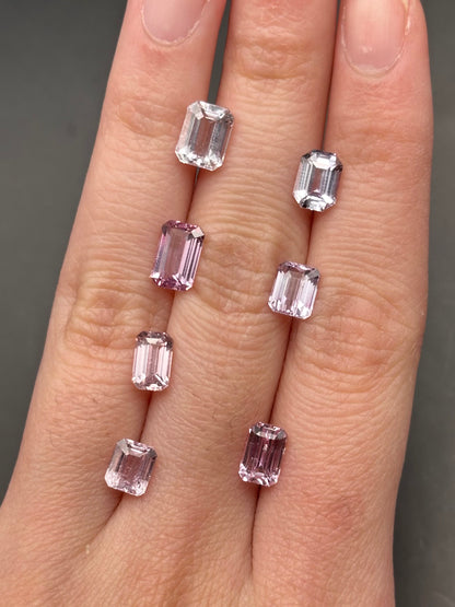 White-Grey emerald cut sapphire - 1.7 ct