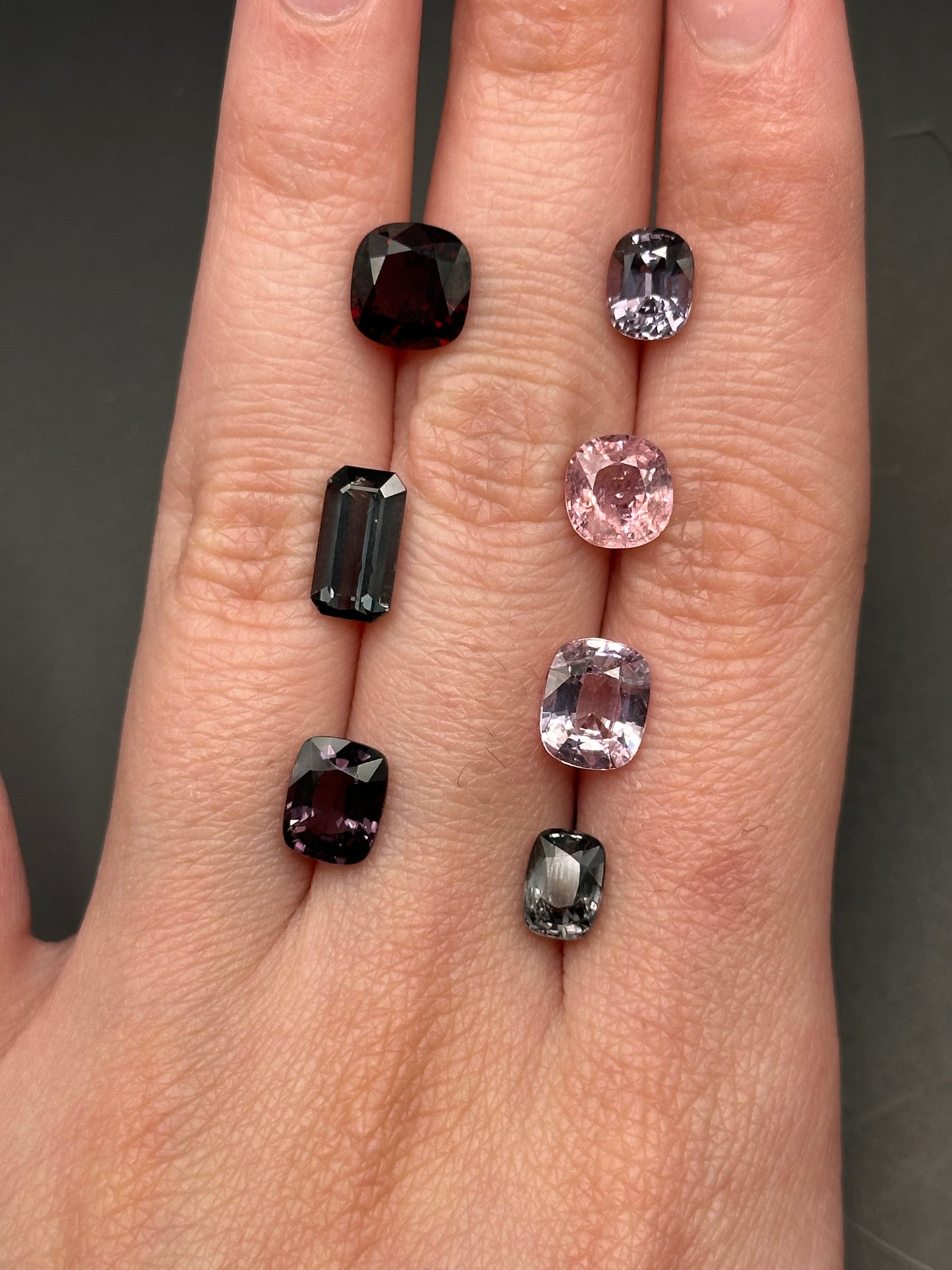 Purplish grey Spinel (cushion) - 1.06ct