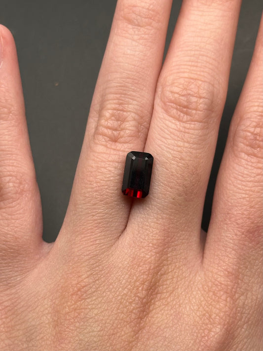 Spessartite Garnet (emerald cut) - 3.55 ct