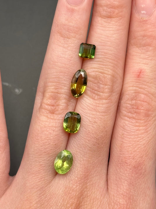 Green Tourmaline (oval) 1.55 ct