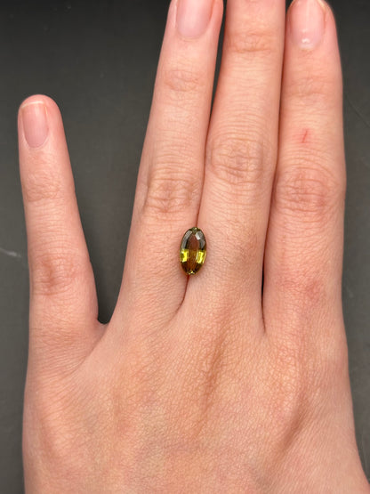 Green Tourmaline (oval) 1.55 ct