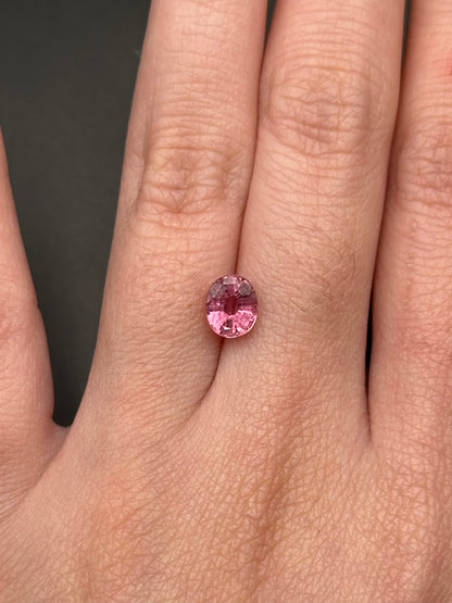 Pink Tourmaline (oval) 1.05 ct