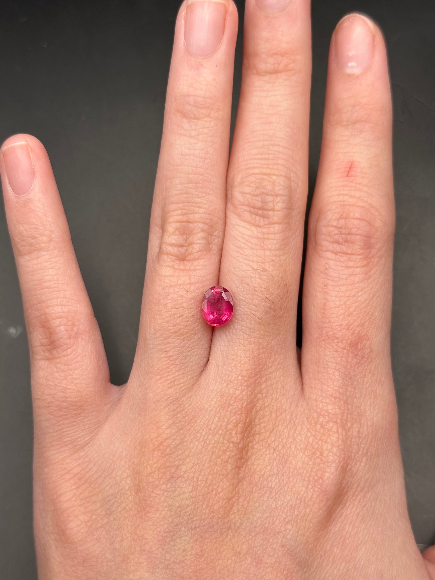 Pink Tourmaline (oval) - 1.10 ct