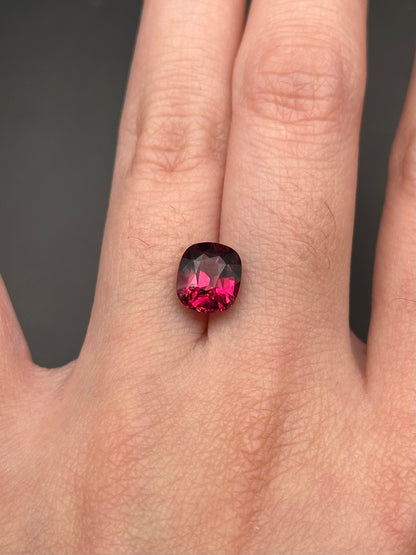 Purplish Pink Rhodolite Garnet (cushion) - 2.35 ct