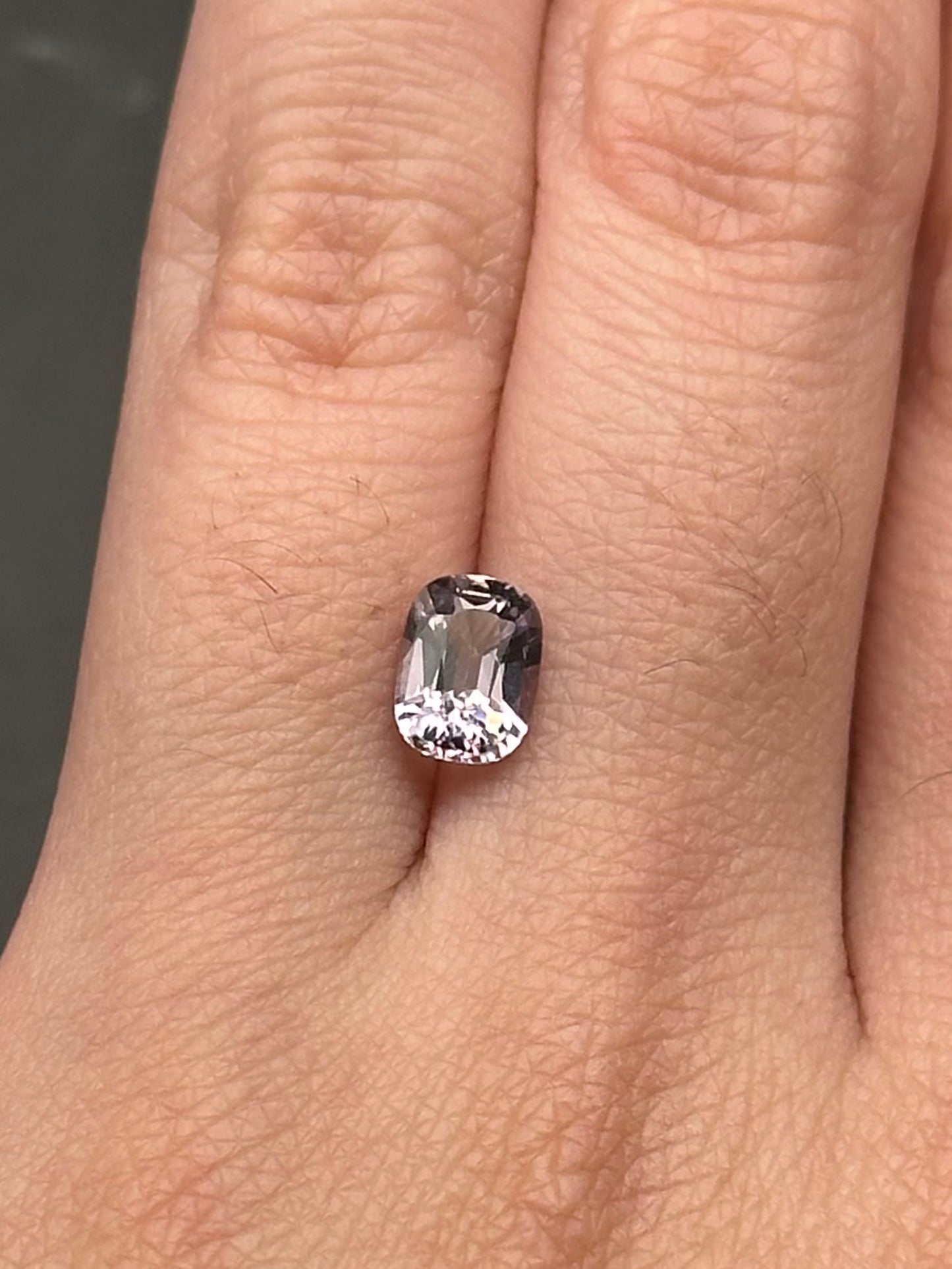 Lilac Spinel (cushion) - 1.04 ct