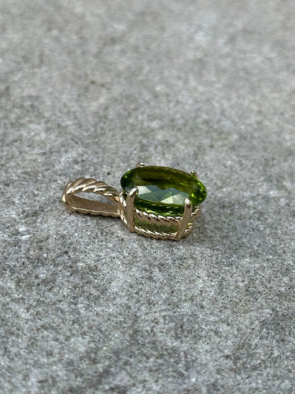 Alison Lin Gold Peridot Pendant