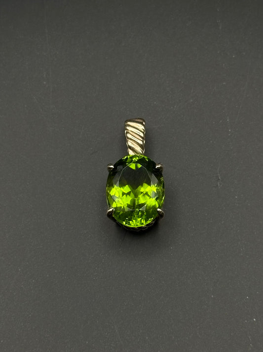 Alison Lin Gold Peridot Pendant