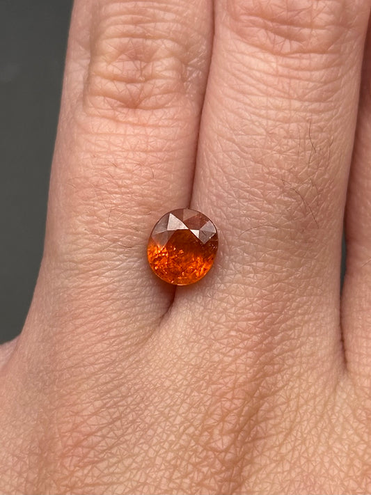 orange 'fanta' spessartine garnet (oval) - 2.06 ct