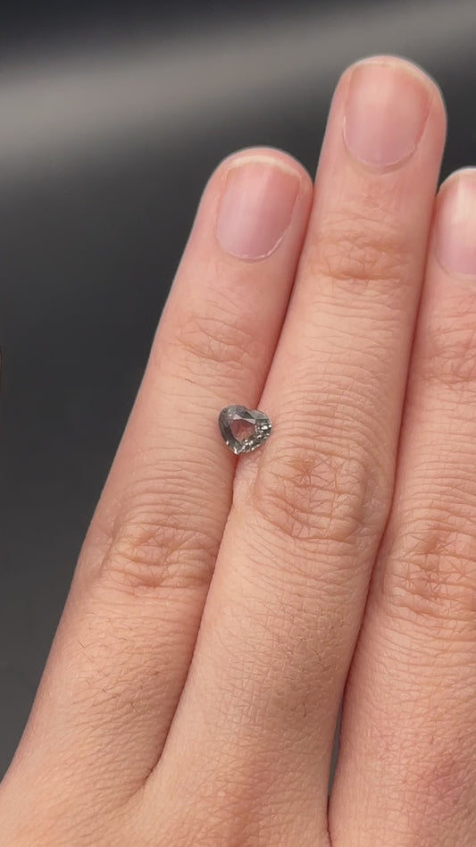 Yellowish Green  (heart) - .51 ct