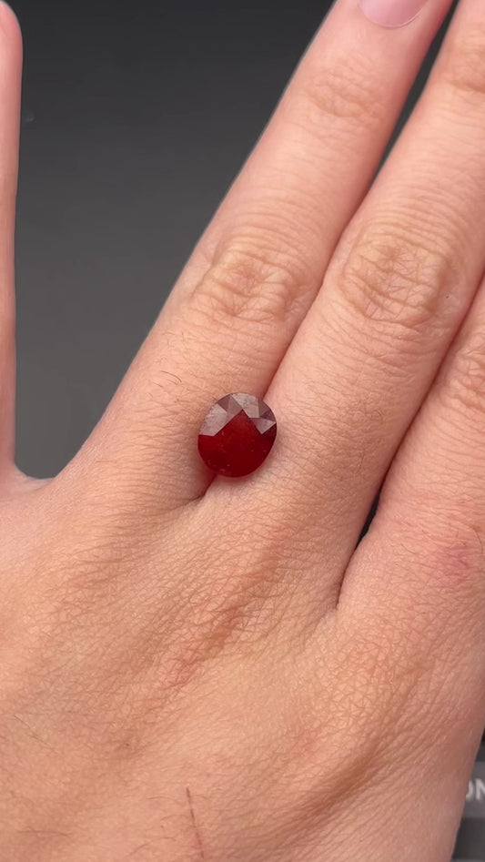 spessartite garnet oval - 3.05 ct