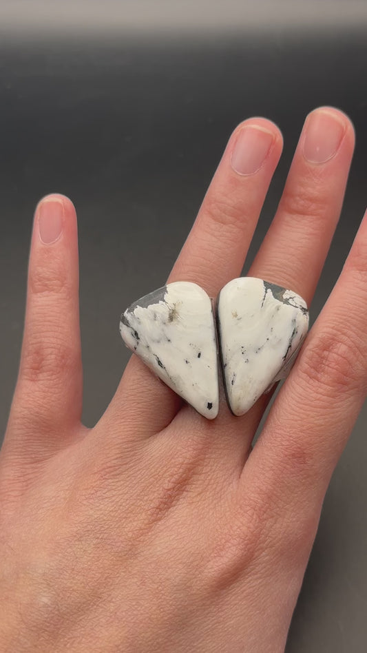 White Buffalo 'Turquoise' (2 pcs) - 47.55